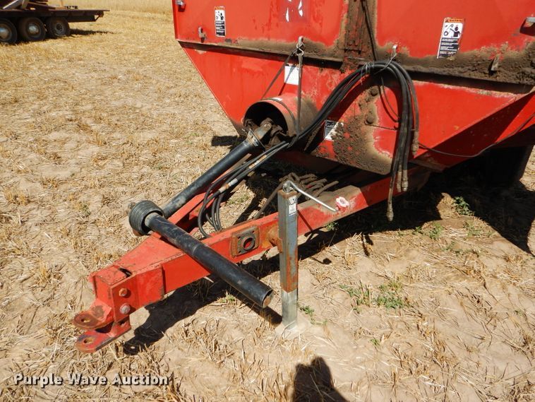 image for item FY9533 Schuler SRM262 feed mixer