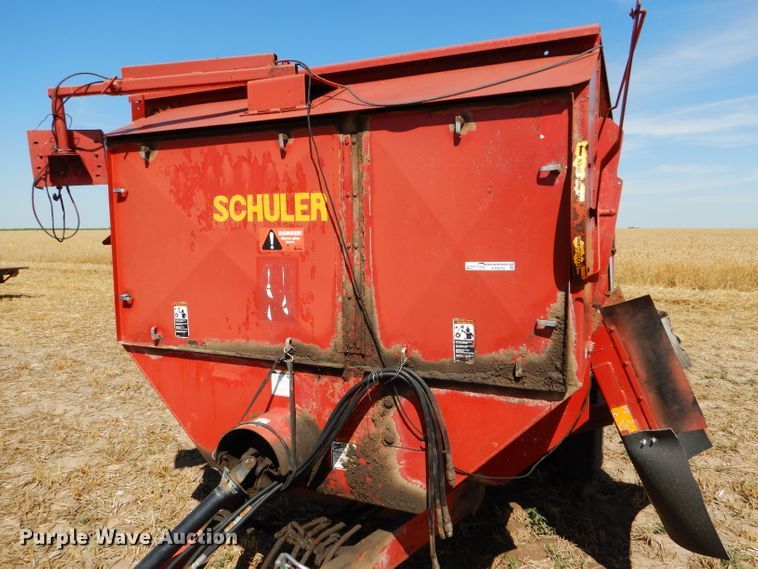 image for item FY9533 Schuler SRM262 feed mixer