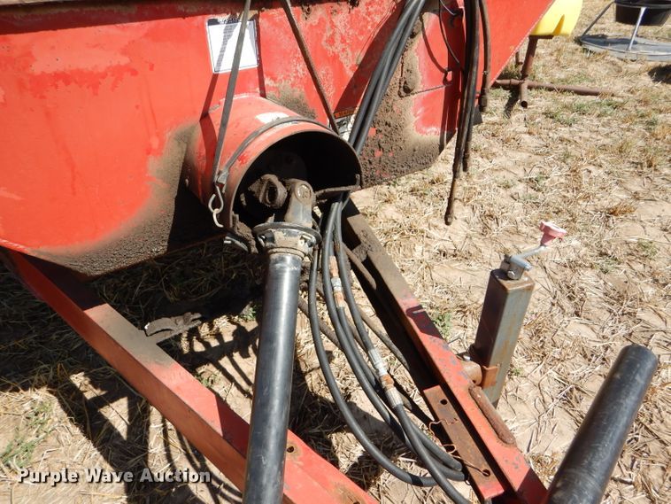 image for item FY9533 Schuler SRM262 feed mixer