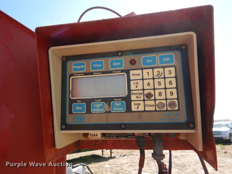 image for item FY9533 Schuler SRM262 feed mixer