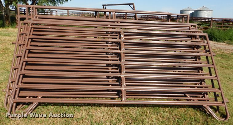 image for item FY9546 Approximately 20 Blattner livestock panels