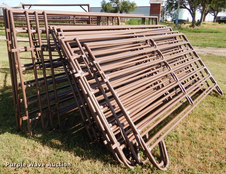 image for item FY9546 Approximately 20 Blattner livestock panels