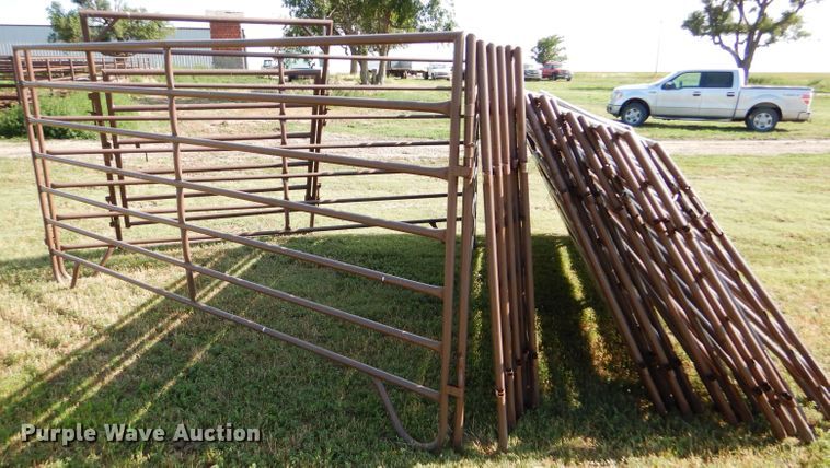 image for item FY9546 Approximately 20 Blattner livestock panels