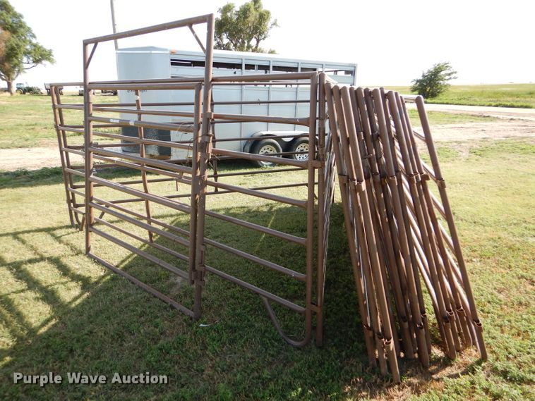 image for item FY9548 Approximately 18 Blattner livestock panels