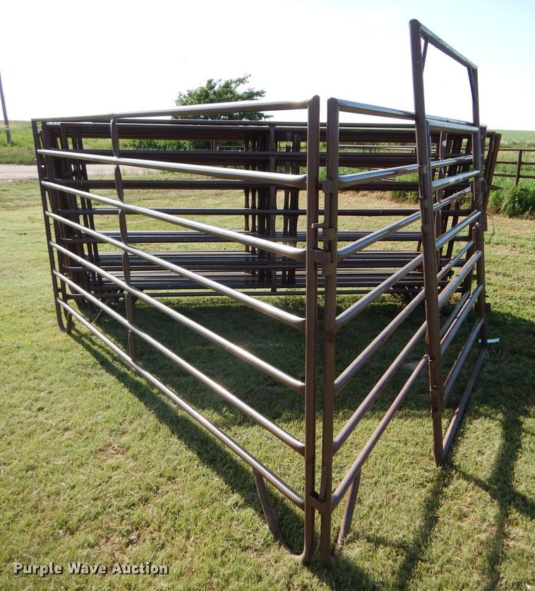 image for item FY9548 Approximately 18 Blattner livestock panels