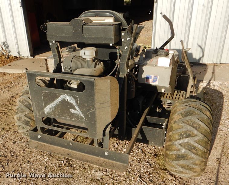 image for item FY9553 2012 Dixie Chopper Excalibur 33374 ZTR lawn mower