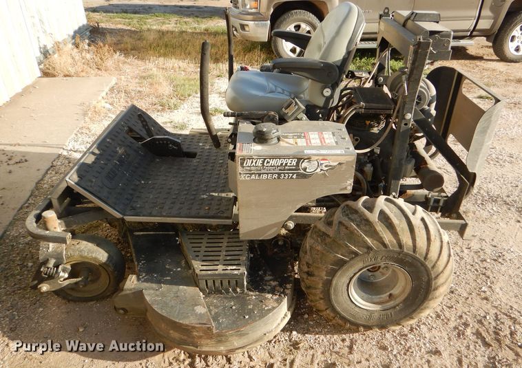 image for item FY9553 2012 Dixie Chopper Excalibur 33374 ZTR lawn mower