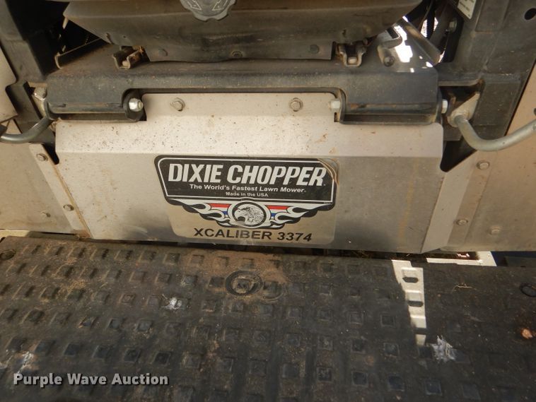 image for item FY9553 2012 Dixie Chopper Excalibur 33374 ZTR lawn mower