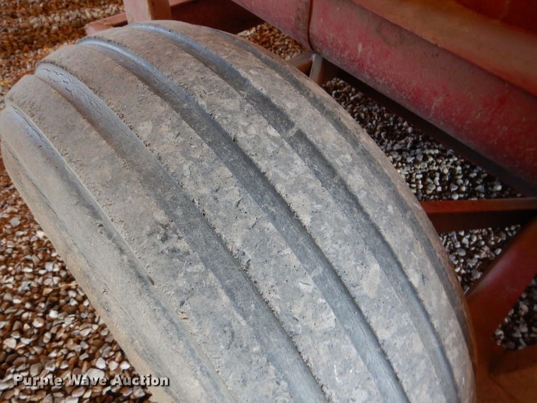 image for item FY9556 Gehl 115MX Mix-All feed mixer