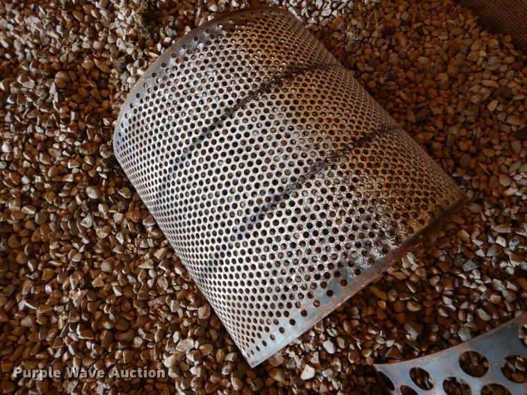 image for item FY9556 Gehl 115MX Mix-All feed mixer