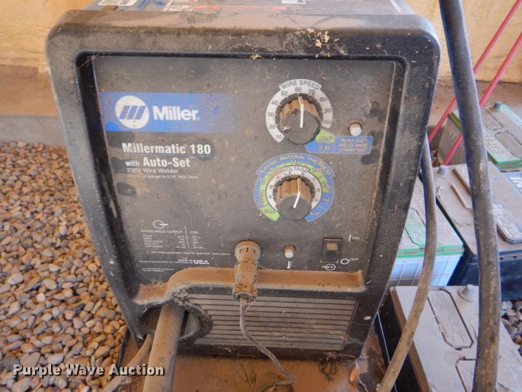 image for item FY9560 Miller Millermatic 180 Auto Set welder