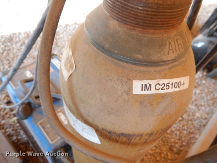 image for item FY9560 Miller Millermatic 180 Auto Set welder