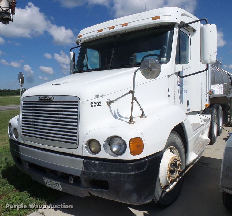 image for item DB2249 2000 Freightliner Century Class semi truck