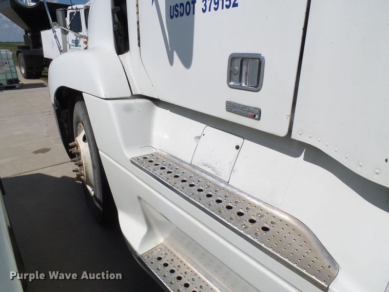 image for item DB2249 2000 Freightliner Century Class semi truck