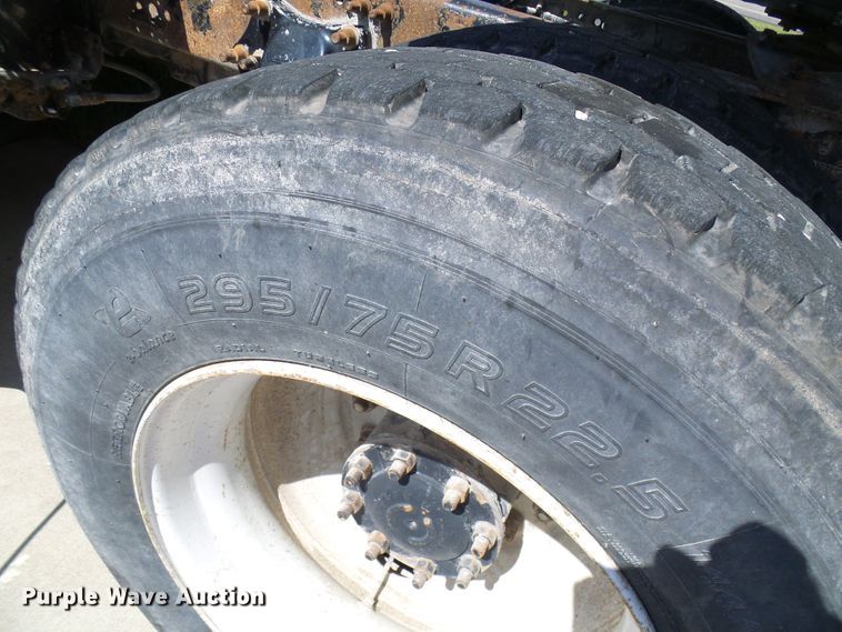 image for item DB2249 2000 Freightliner Century Class semi truck