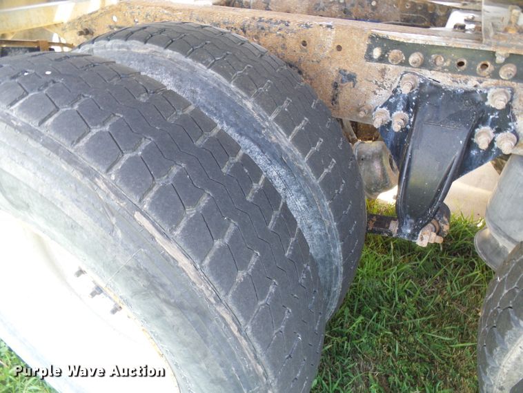 image for item DB2249 2000 Freightliner Century Class semi truck