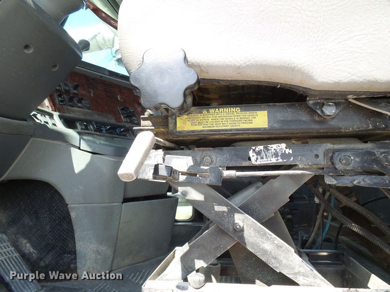 image for item DB2249 2000 Freightliner Century Class semi truck