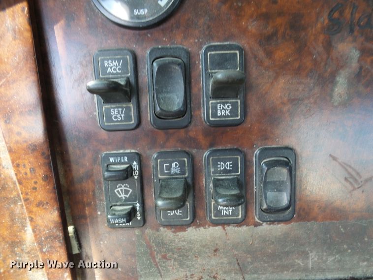 image for item DB2249 2000 Freightliner Century Class semi truck