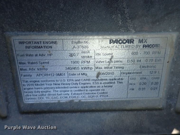 image for item DE5470 2012 Kenworth T660 semi truck