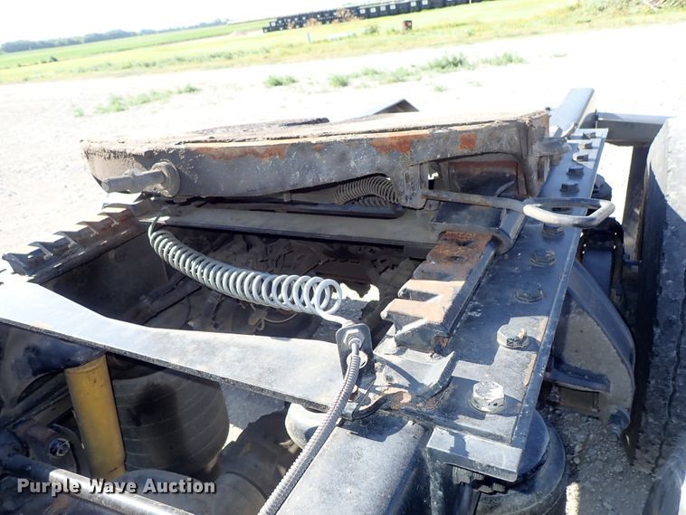 image for item DE5470 2012 Kenworth T660 semi truck