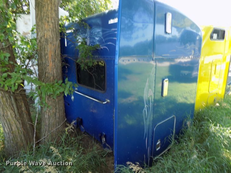 image for item DE7745 Truck Parts