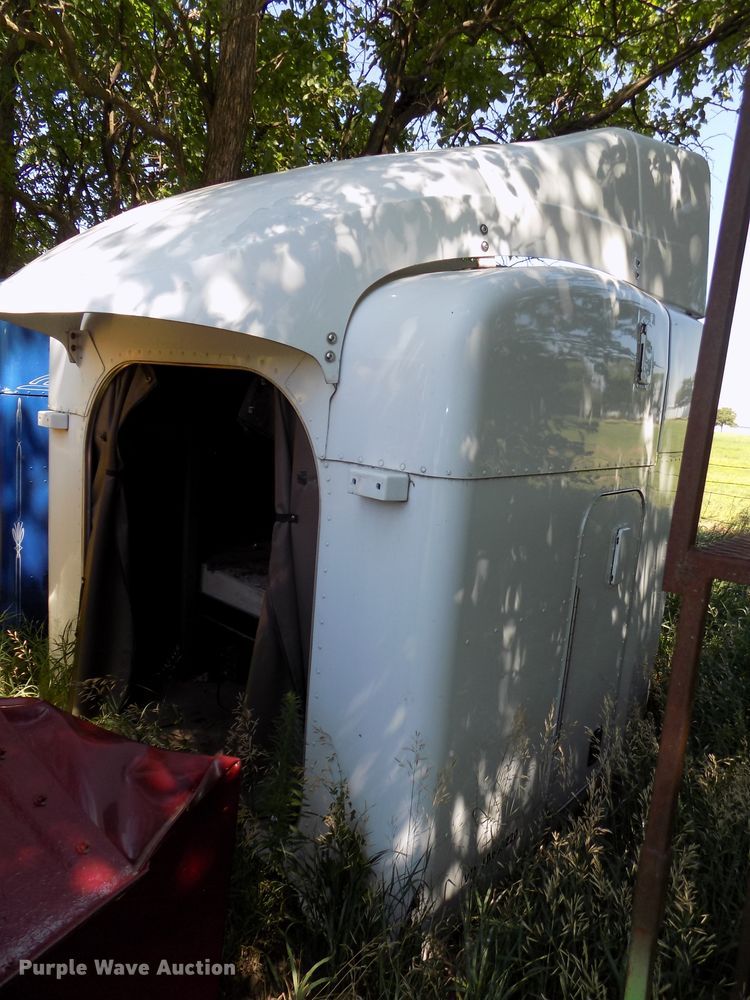 image for item DE7745 Truck Parts