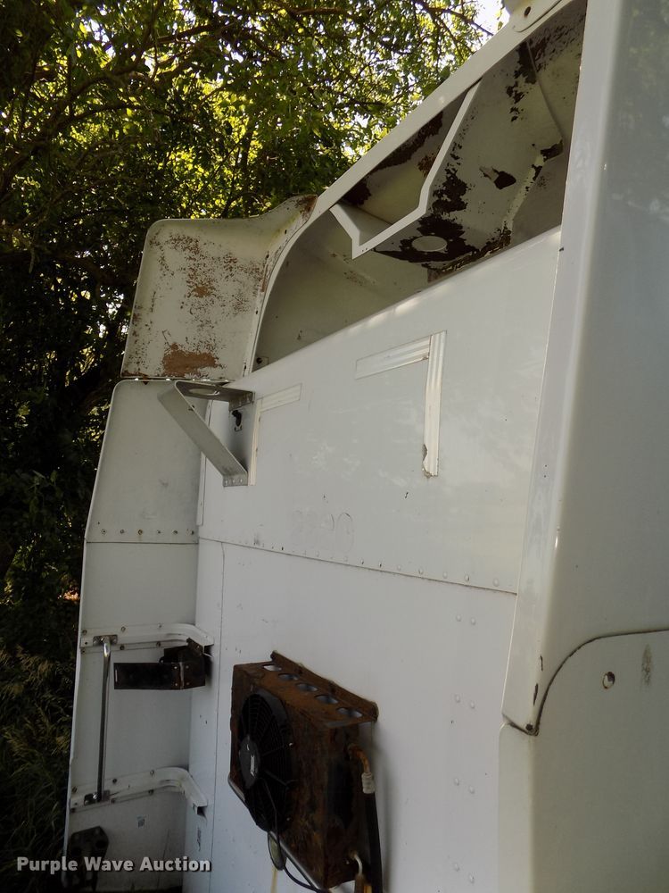 image for item DE7745 Truck Parts