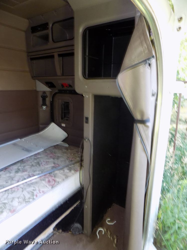 image for item DE7745 Truck Parts