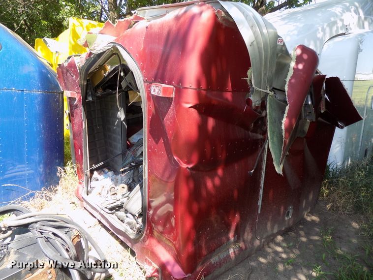 image for item DE7745 Truck Parts