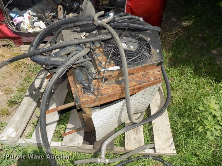 image for item DE7745 Truck Parts