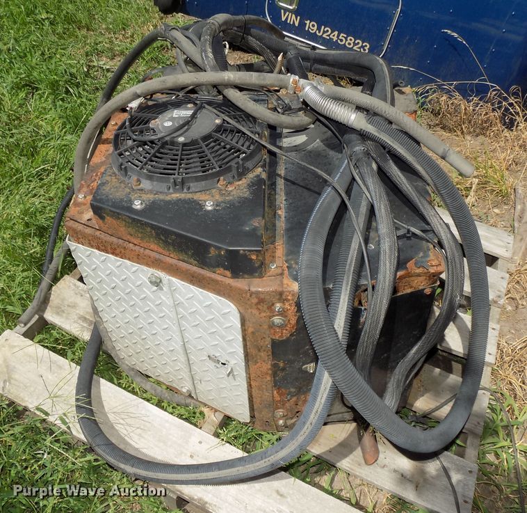 image for item DE7745 Truck Parts