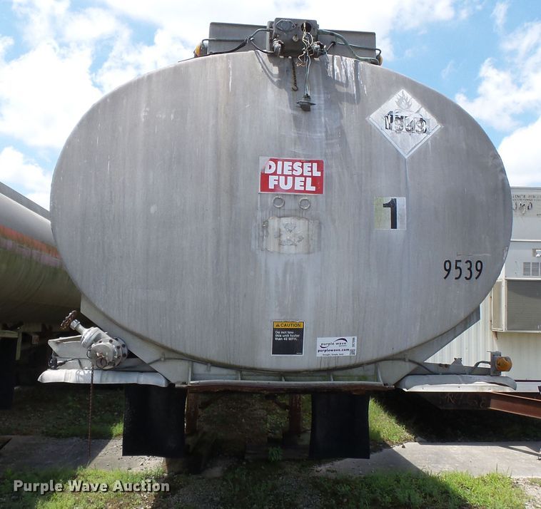 image for item DE7896 1973 Pennco 5454-H32 tank trailer