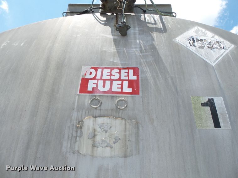 image for item DE7896 1973 Pennco 5454-H32 tank trailer