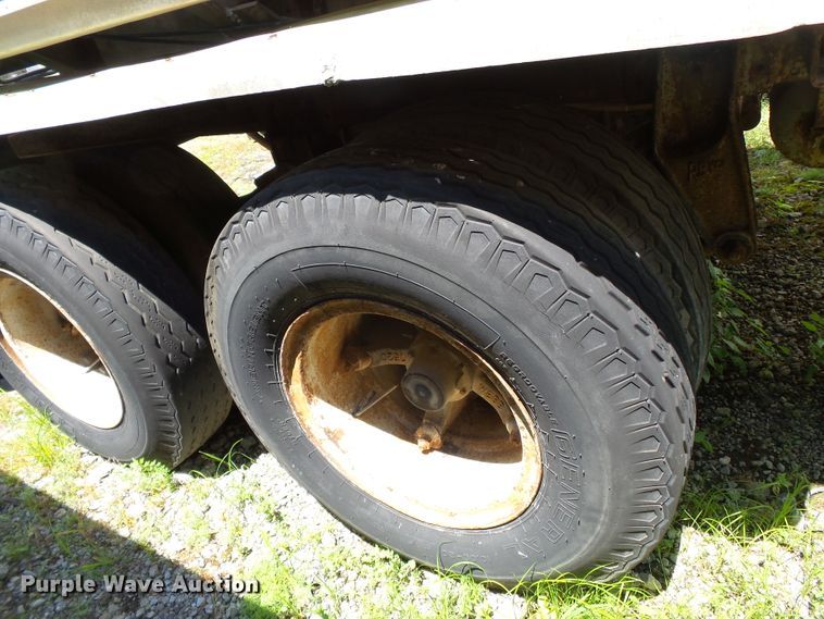 image for item DE7896 1973 Pennco 5454-H32 tank trailer