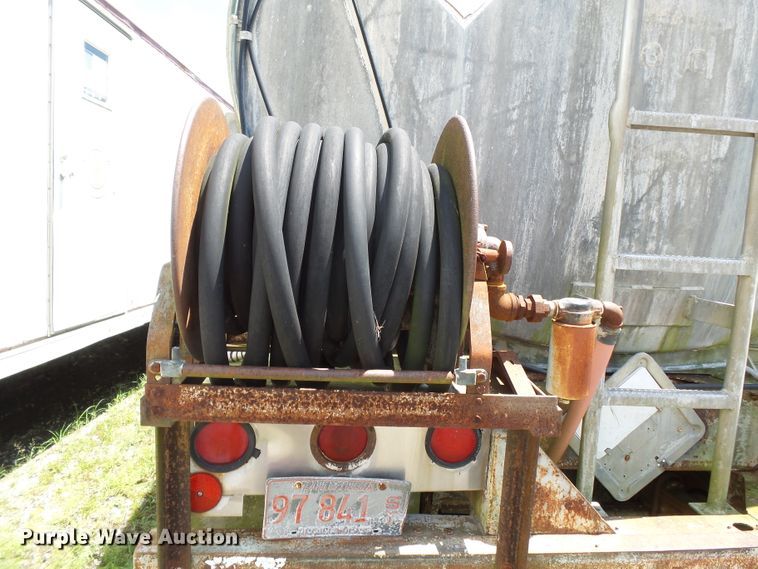 image for item DE7896 1973 Pennco 5454-H32 tank trailer