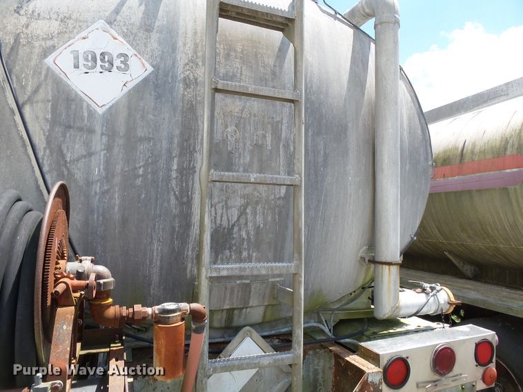 image for item DE7896 1973 Pennco 5454-H32 tank trailer