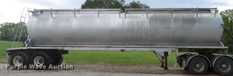 image for item DE8045 1997 Warren AT-36-SER9 feed delivery trailer