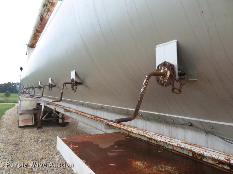 image for item DE8045 1997 Warren AT-36-SER9 feed delivery trailer