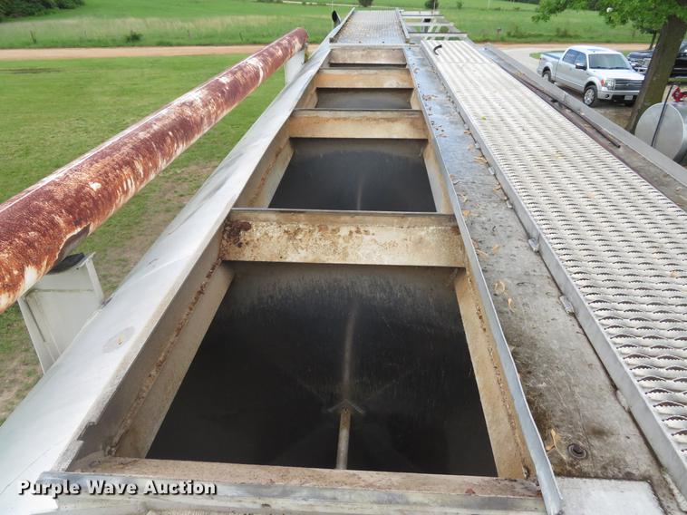 image for item DE8045 1997 Warren AT-36-SER9 feed delivery trailer