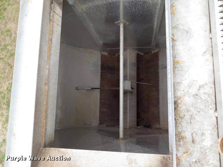 image for item DE8045 1997 Warren AT-36-SER9 feed delivery trailer