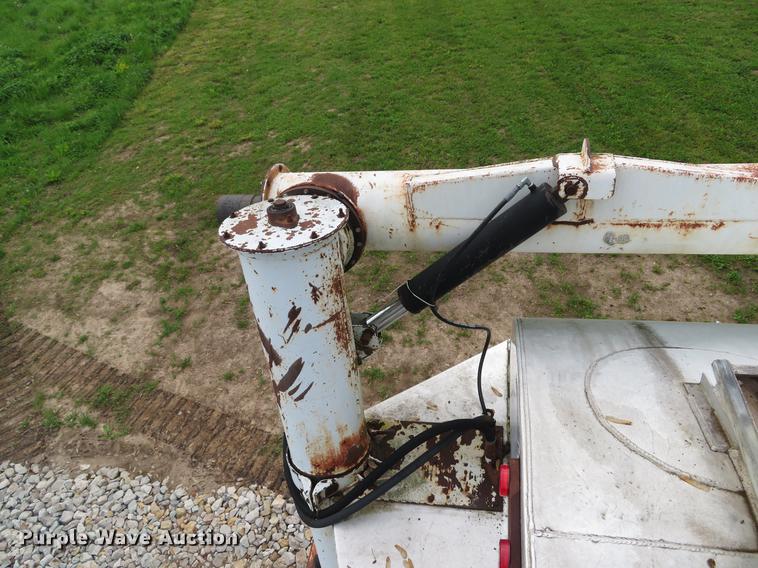 image for item DE8045 1997 Warren AT-36-SER9 feed delivery trailer