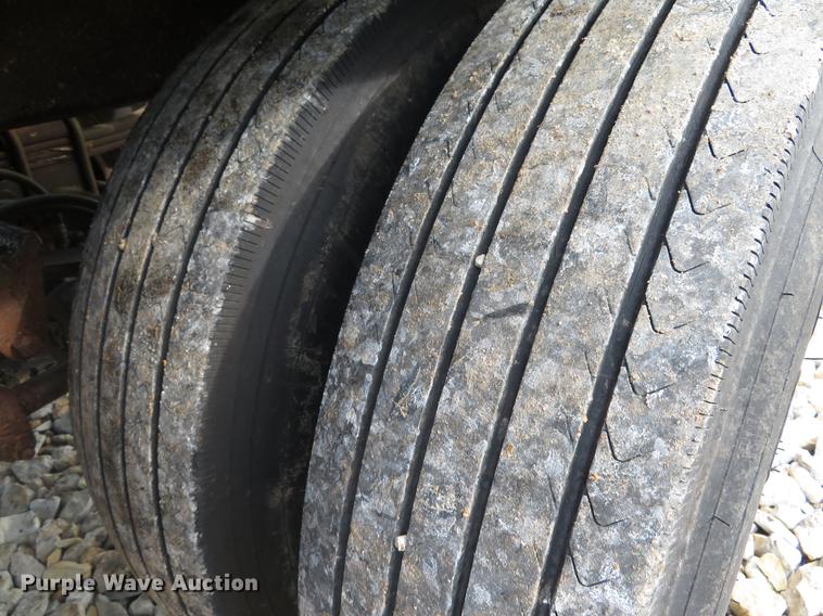 image for item DE8045 1997 Warren AT-36-SER9 feed delivery trailer