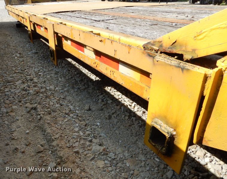 image for item DE8506 1975 Transcraft DDTX28-10-42 equipment trailer