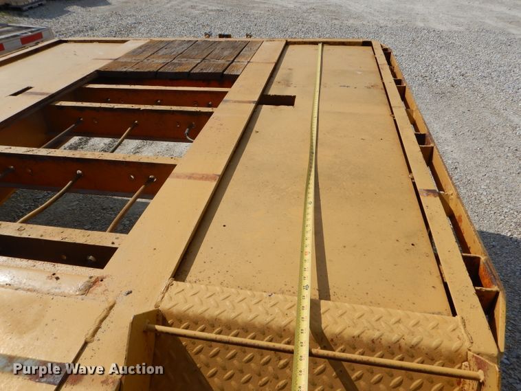 image for item DE8506 1975 Transcraft DDTX28-10-42 equipment trailer