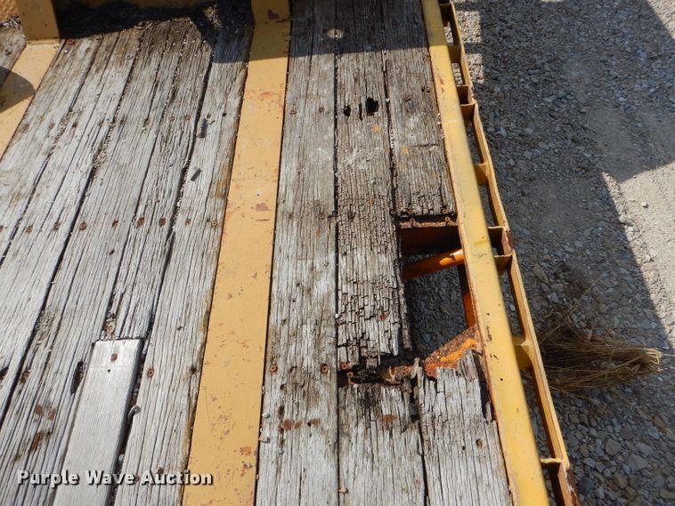 image for item DE8506 1975 Transcraft DDTX28-10-42 equipment trailer