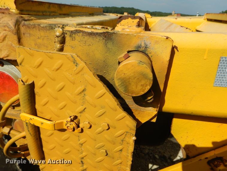 image for item DE8506 1975 Transcraft DDTX28-10-42 equipment trailer