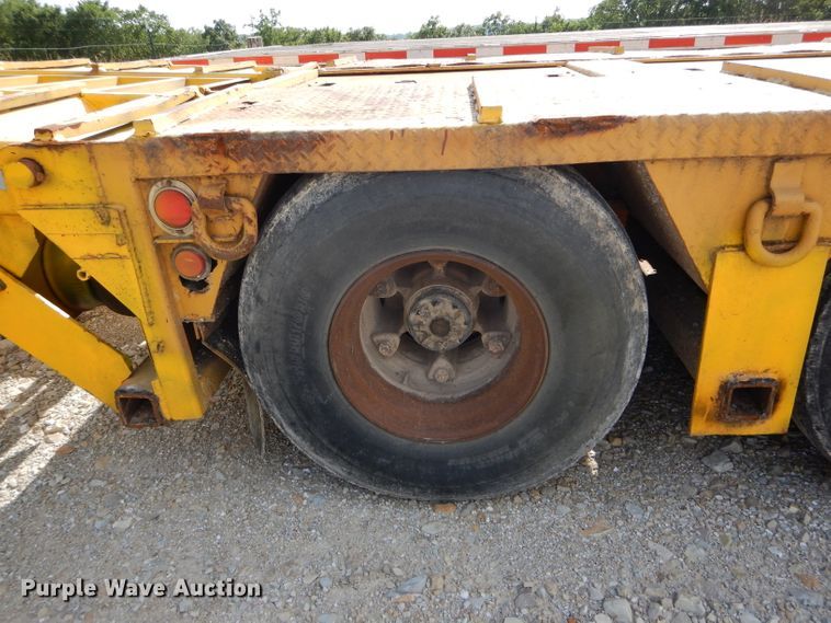 image for item DE8506 1975 Transcraft DDTX28-10-42 equipment trailer