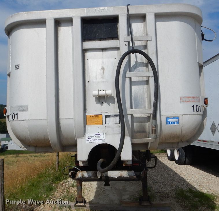 image for item DE8508 1984 Fruehauf DC5-M2-38 end dump trailer