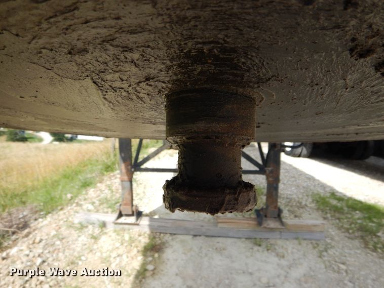 image for item DE8508 1984 Fruehauf DC5-M2-38 end dump trailer