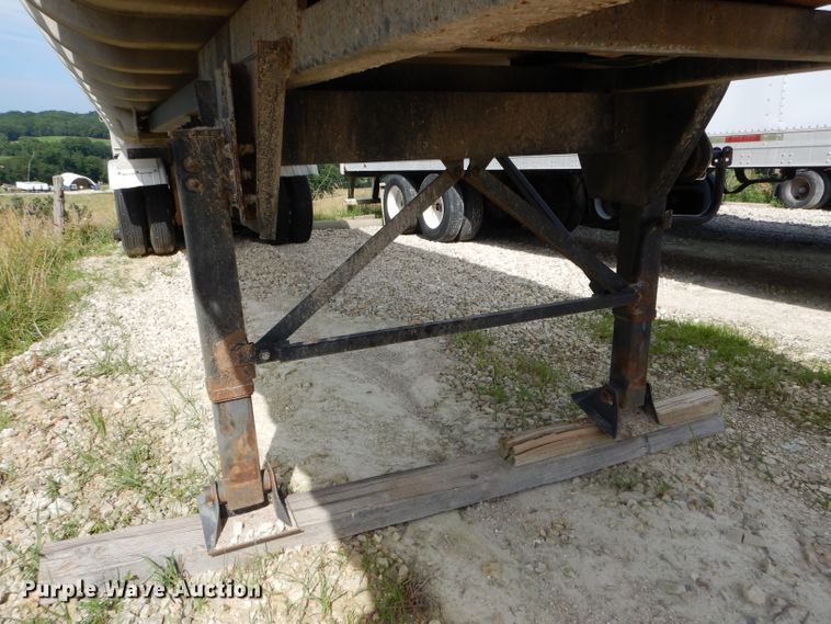 image for item DE8508 1984 Fruehauf DC5-M2-38 end dump trailer